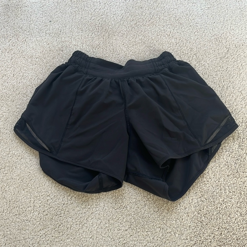 Lululemon Hotty Hot Shorts 4”